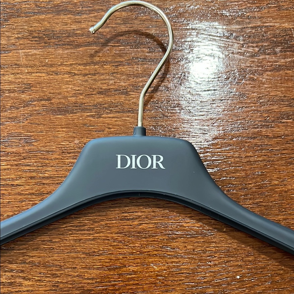 Dior Black Hanger - Picture 2 of 3